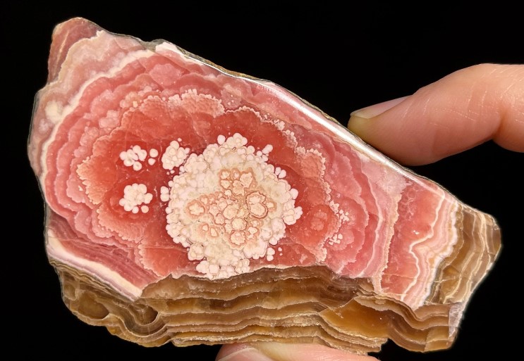 Rhodochrosite : Vertus, Bienfaits, propriétés de la Pierre en Lithothérapie